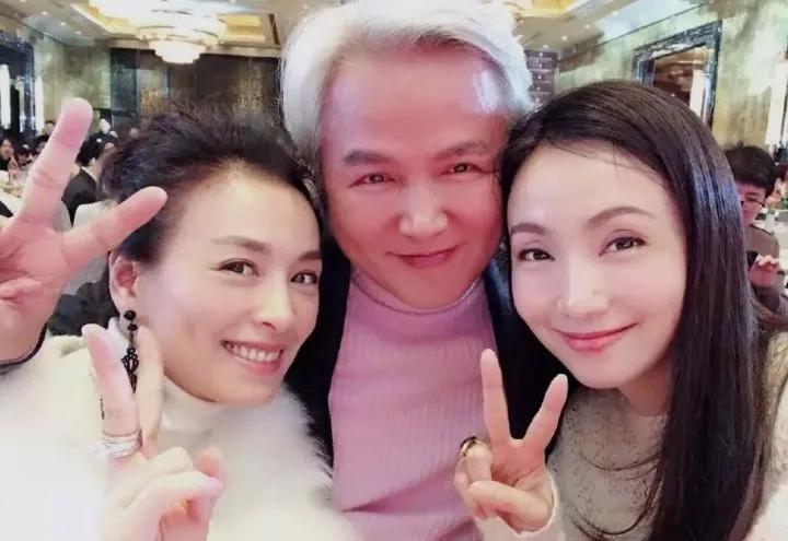 微商明星与自然的完美交融，心灵邂逅之旅
