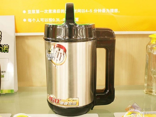 最新款美的豆浆机，家的温馨味道与友情的纽带缔造者