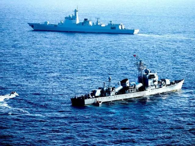 最新海军实力下的温馨日常风采